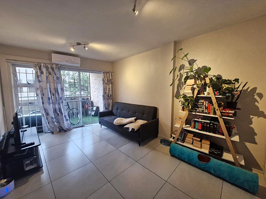 2 Bedroom Property for Sale in Uitzicht Western Cape